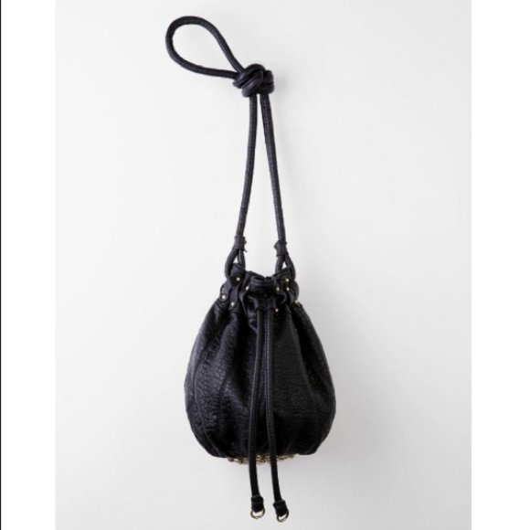 Deena & Ozzy Handbags - NEW Deena & Ozzy Faux Leather Handbag